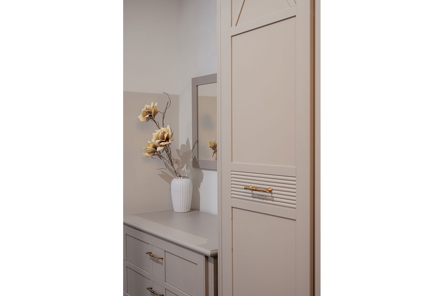 Шкафы-пеналы - изображение №11 "Шкаф Кантри"  на www.Angstrem-mebel.ru